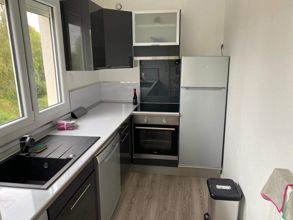 Appartement Parc De Fresnoy Roye  Buitenkant foto
